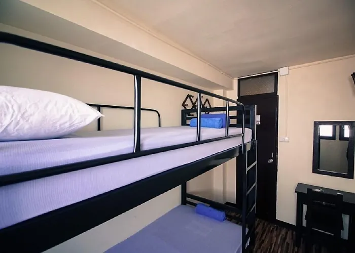 Yha Downtown @ Station S3